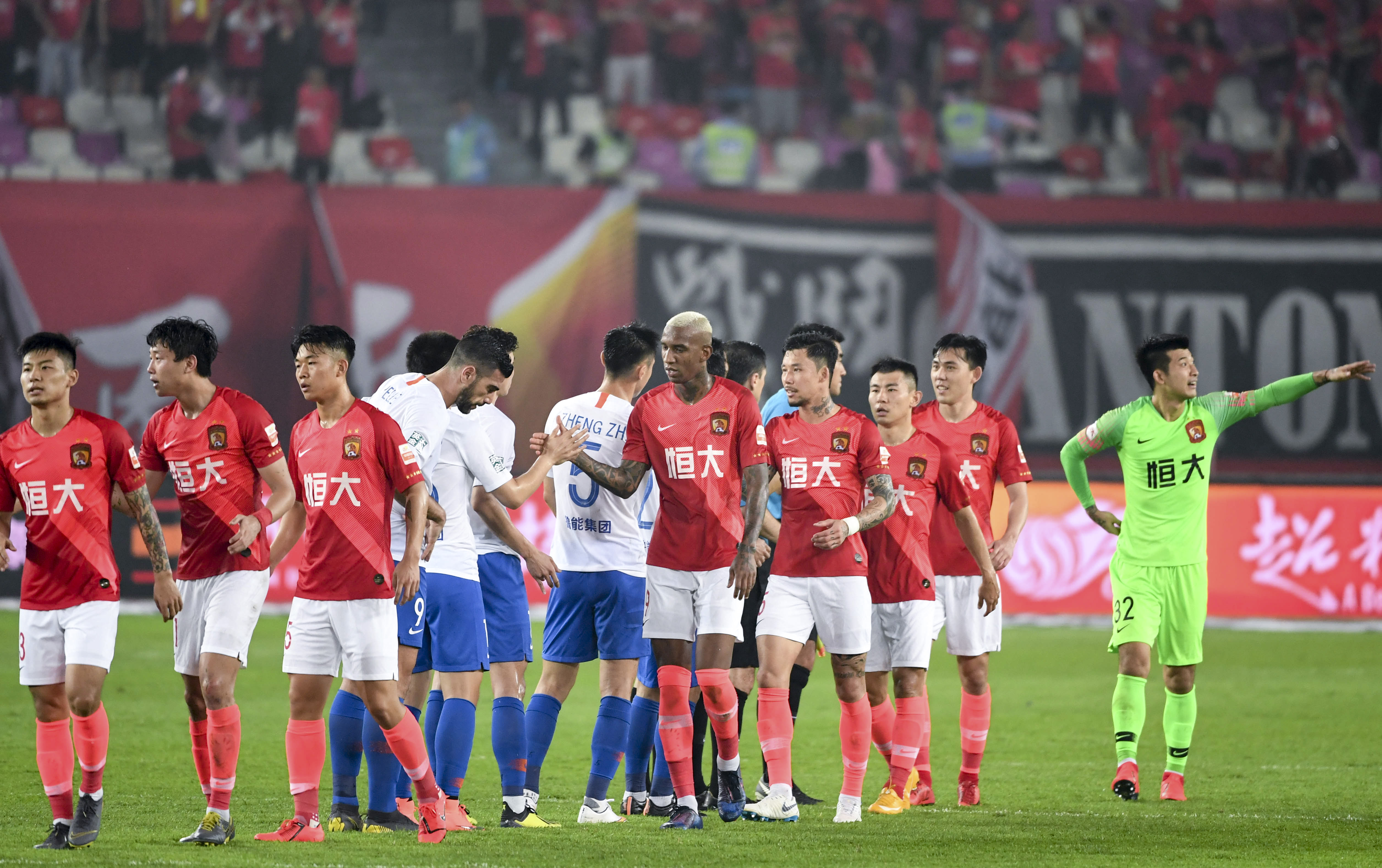 海登海姆主帅：拜仁很强，但在定位球防守上还是存在一些弱点（海登海姆主帅：拜仁实力强劲，定位球防守仍有短板）