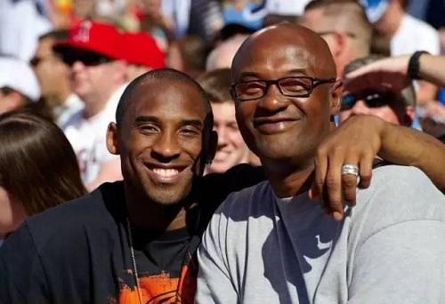 3-2伯恩茅斯，桑德兰队史首次英超联赛两球落后逆转取胜（桑德兰3-2逆转伯恩茅斯，队史英超首次两球落后翻盘取胜）