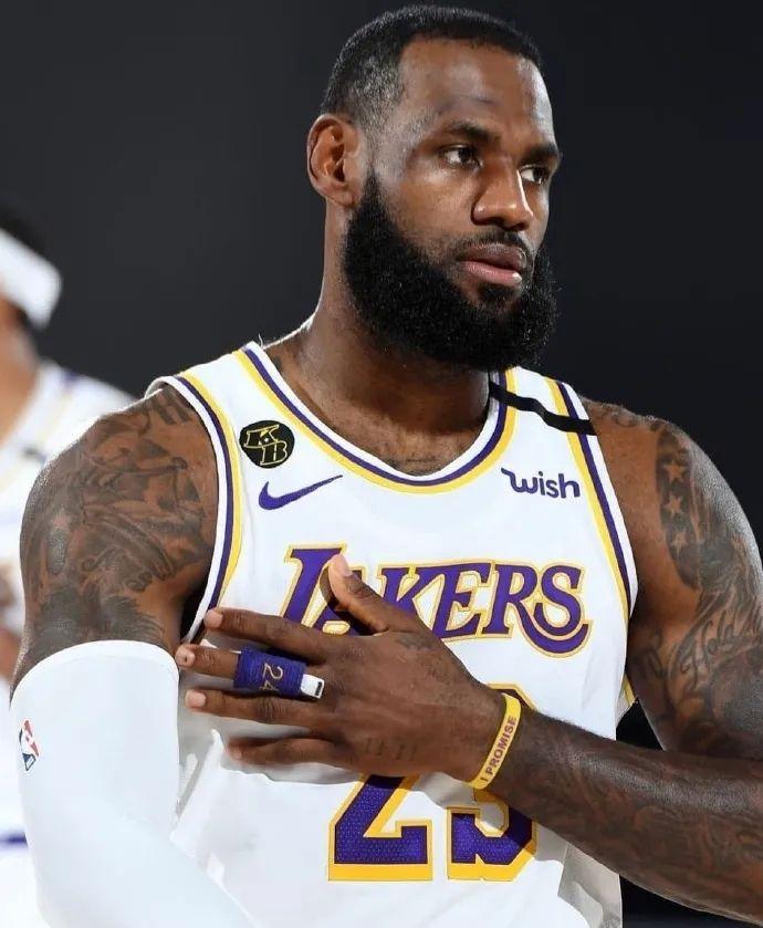 官方：西班牙人足球俱乐部CEO访问济南足球学院（官方消息：西班牙人俱乐部首席执行官到访济南足球学院）