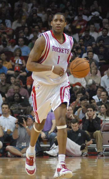 官方：皇家社会与B队射手王卡雷拉续约，近期已续约八人（官宣：皇家社会与B队头号射手卡雷拉续约，近期续约人数已达八人）