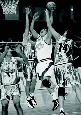 博卡总监：迪巴拉？无论可能性如何，我们都希望能做出努力（博卡总监：不论机会大小，我们都会为迪巴拉全力以赴）