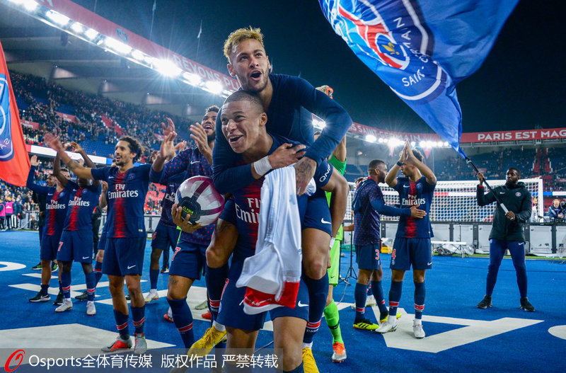 NBA焦点战：凯尔特人主场逆转猛龙（NBA焦点对决：凯尔特人主场完成逆转，力克猛龙）