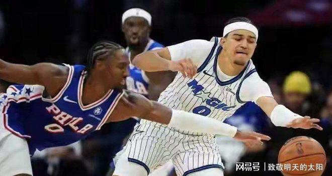 上海U20男足队员失利后哭成一片，徐根宝：哭什么？责任在我（上海U20男足败阵众将落泪，徐根宝：别哭，责任我扛）