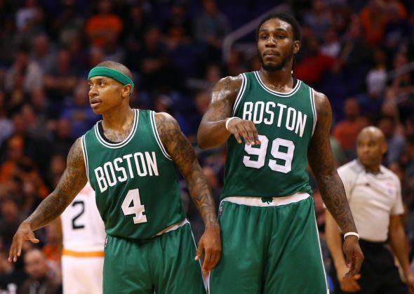 76人末节强势反击，森林狼紧随其后防守端表现抢眼（76人末节强势反扑，森林狼防守端同样抢眼）