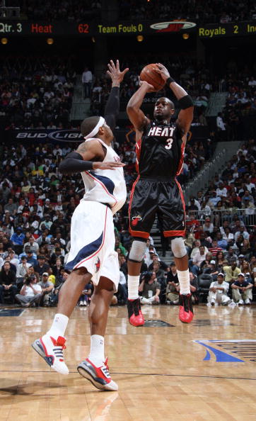 足球中的节奏变化如何训练？（如何训练足球的节奏切换能力？）