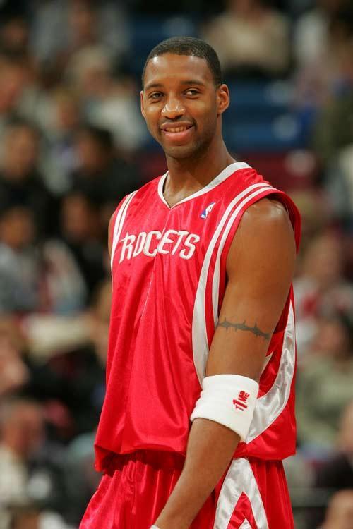 内马尔谈保级：每个人的努力都值得称赞，但桑托斯配得上更多（内马尔谈保级：人人努力值得肯定，桑托斯应得到更多）